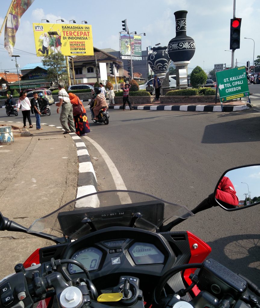 sampai di Sadang, cekrek upload dulu ahhh