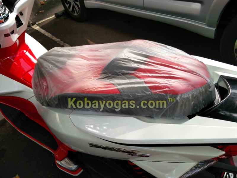 cover jok motor model transparan motif jok keren tetap terlihat